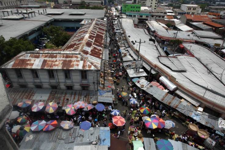 Comercio informal Centro historico San Salvador - 2
